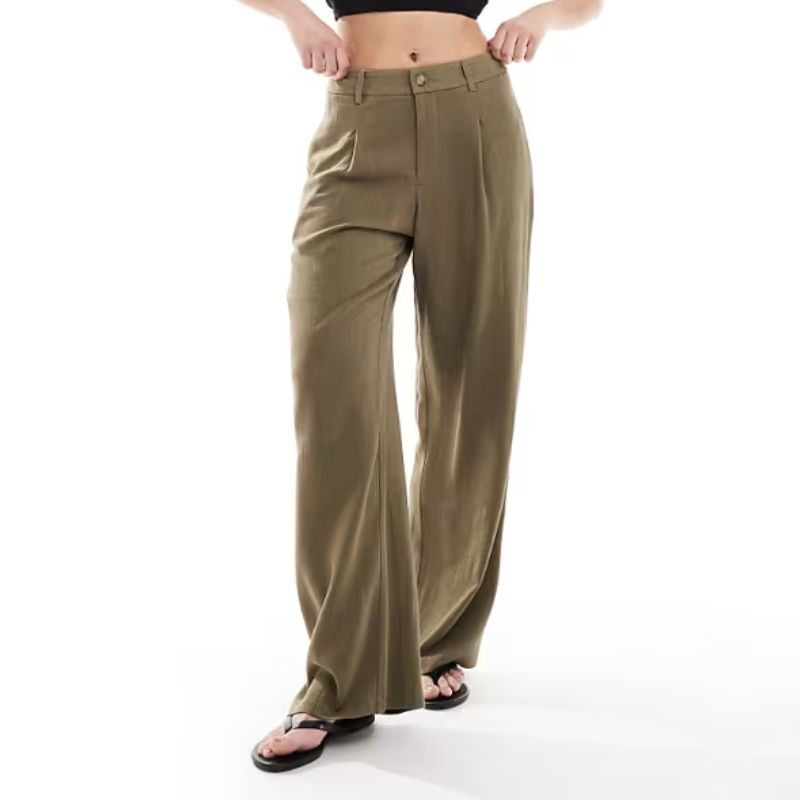 kahki pants
