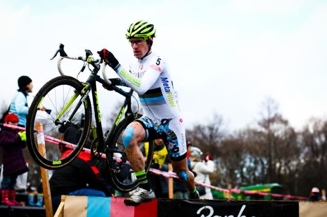 Molly Cameron competes in Japan's Nobeyama UCI 'cross race