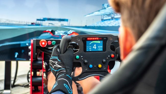 Pro athletes and wealthy gamers are spending thousands on these custom ...