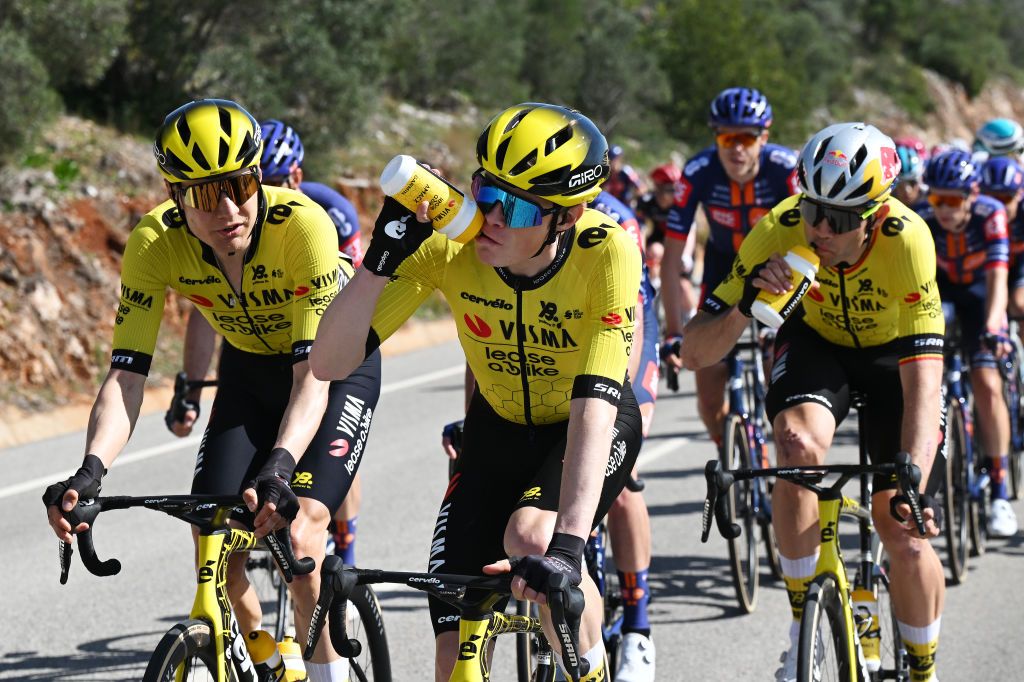 ALTO DA FOIA, PORTUGAL - FEBRUARY 20: Jonas Vingegaard of Denmark and Team Visma | Lease a Bike competes during the 51st Volta ao Algarve em Bicicleta, Stage 2 a 177.6km stage from Lagoa to Alto da Foia 869m on February 20, 2025 in Alto da Foia, Portugal. (Photo by Tim de Waele/Getty Images)