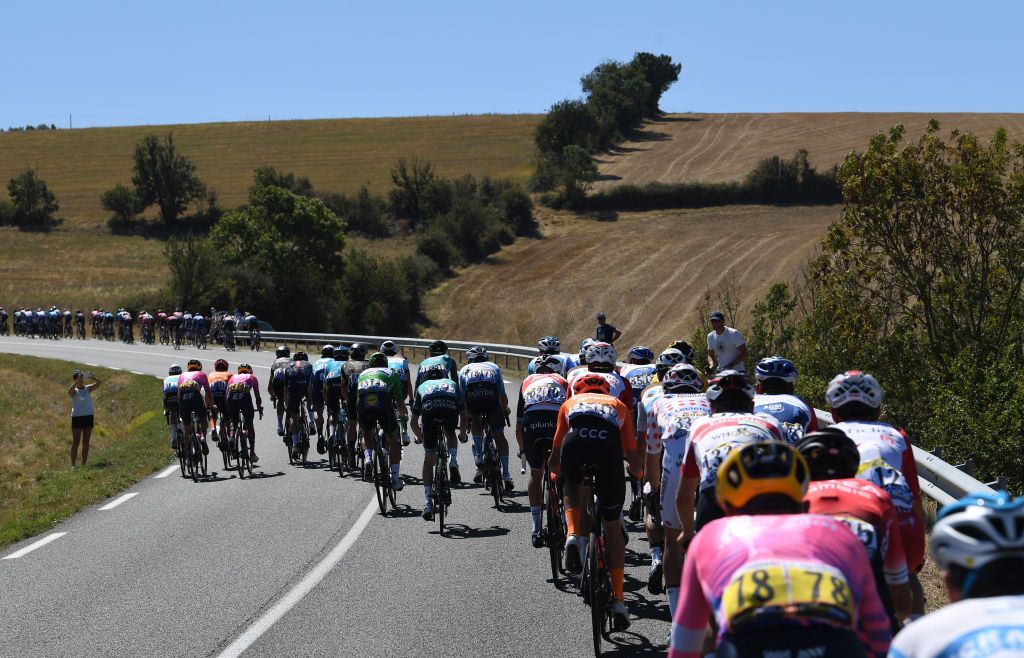 LAVAUR FRANCE SEPTEMBER 04 Peloton Echelons due Crosswind Landscape during the 107th Tour de France 2020 Stage 7 a 168km stage from Millau to Lavaur TDF2020 LeTour on September 04 2020 in Lavaur France Photo by Tim de WaeleGetty Images