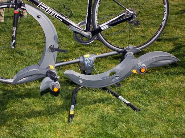Saris's unique Thelma 2 uses plastic cradles that wrap around the front wheel for a stable hold.