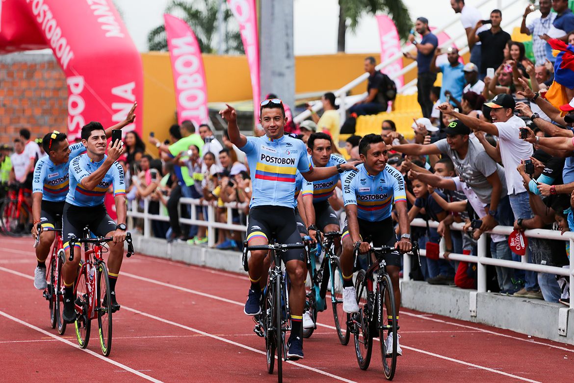 The Colombian national team report for duty at Colombia Oro y Paz.