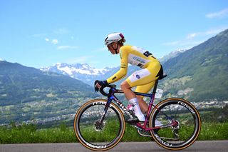 Demi Vollering en route to victory in the Tour de Suisse 2024