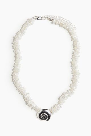 Short Beaded Necklace