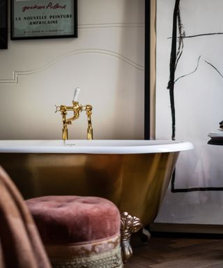 NoMad Hotel London freestanding bath tub