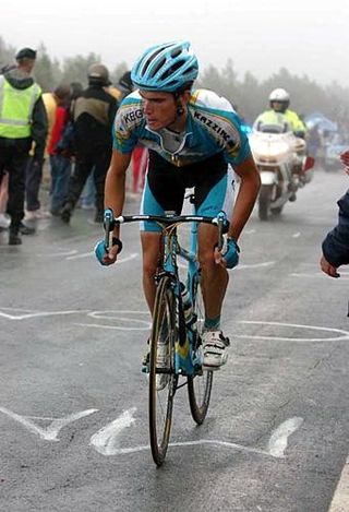 Jose Redondo (Astana) on his own on the final climb