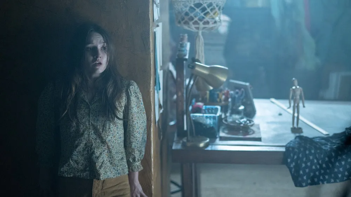 Kaitlyn Dever in No One Will Save You