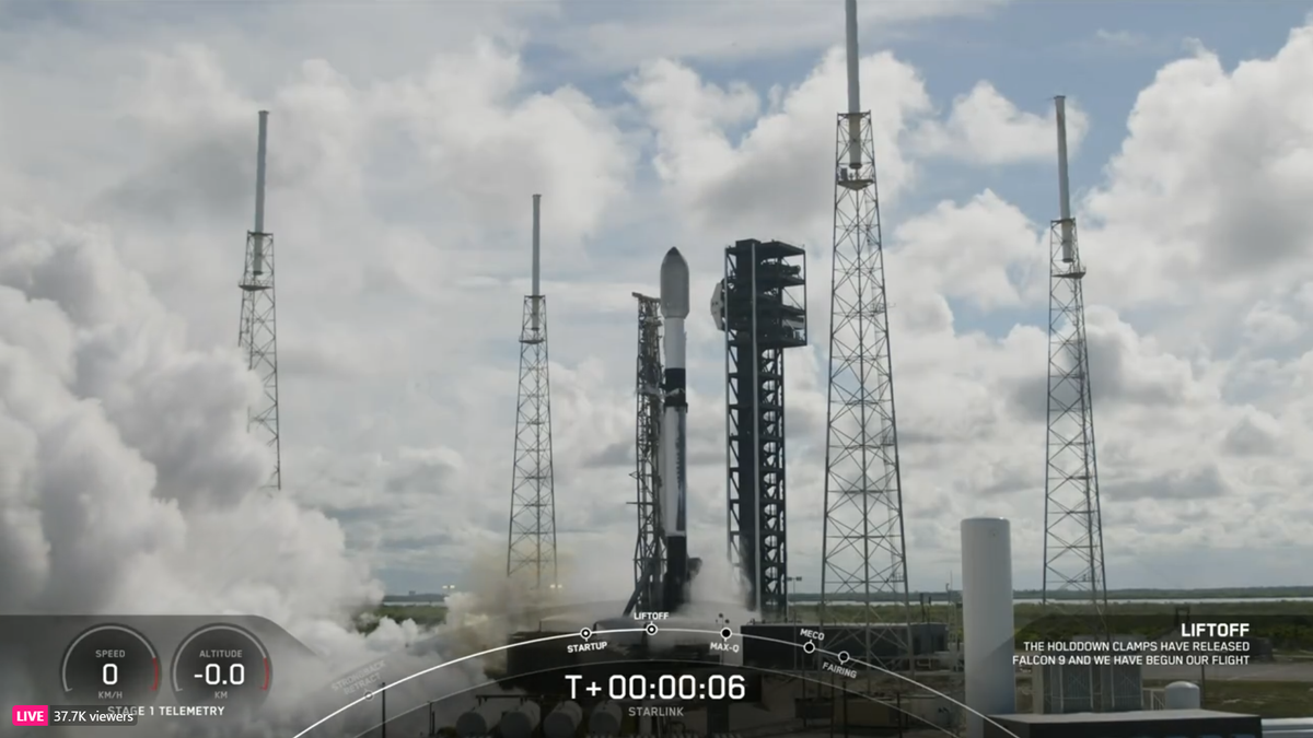 Il razzo SpaceX Falcon 9 subisce una rara interruzione dell'ultimo secondo durante il lancio del satellite Starlink (video)