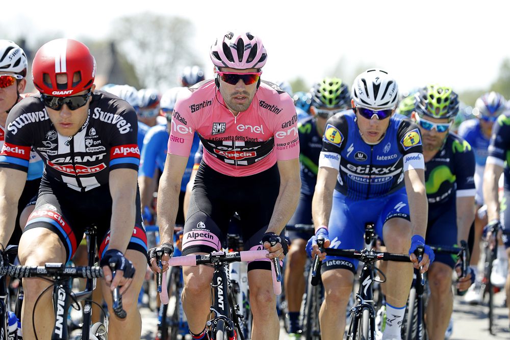 Tom Dumoulin in the maglia rosa during stage 3 at the Giro.
