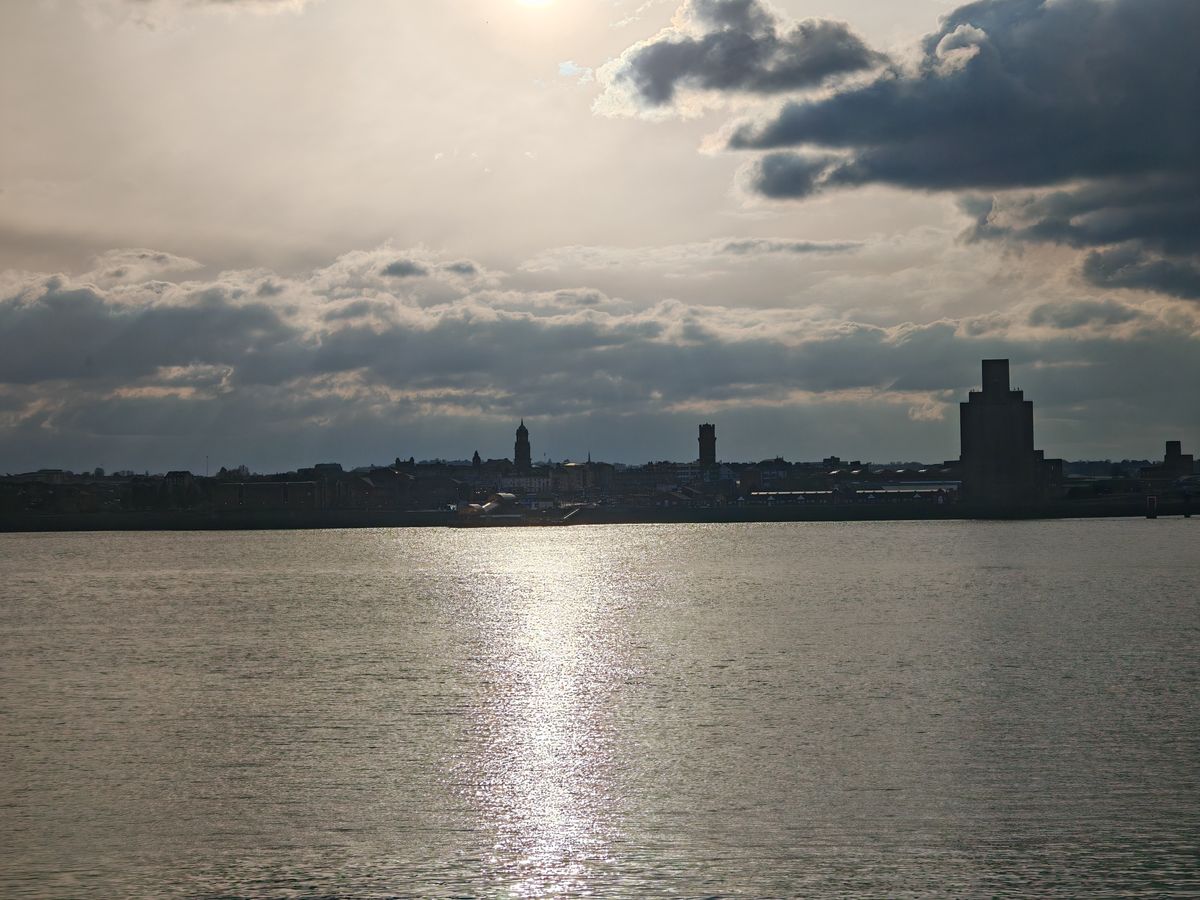 Honor Magic6 Pro Camera Samples (Town of Birkenhead across the River Mersey at 2.5x zoom, daytime, Liverpool, United Kingdom)