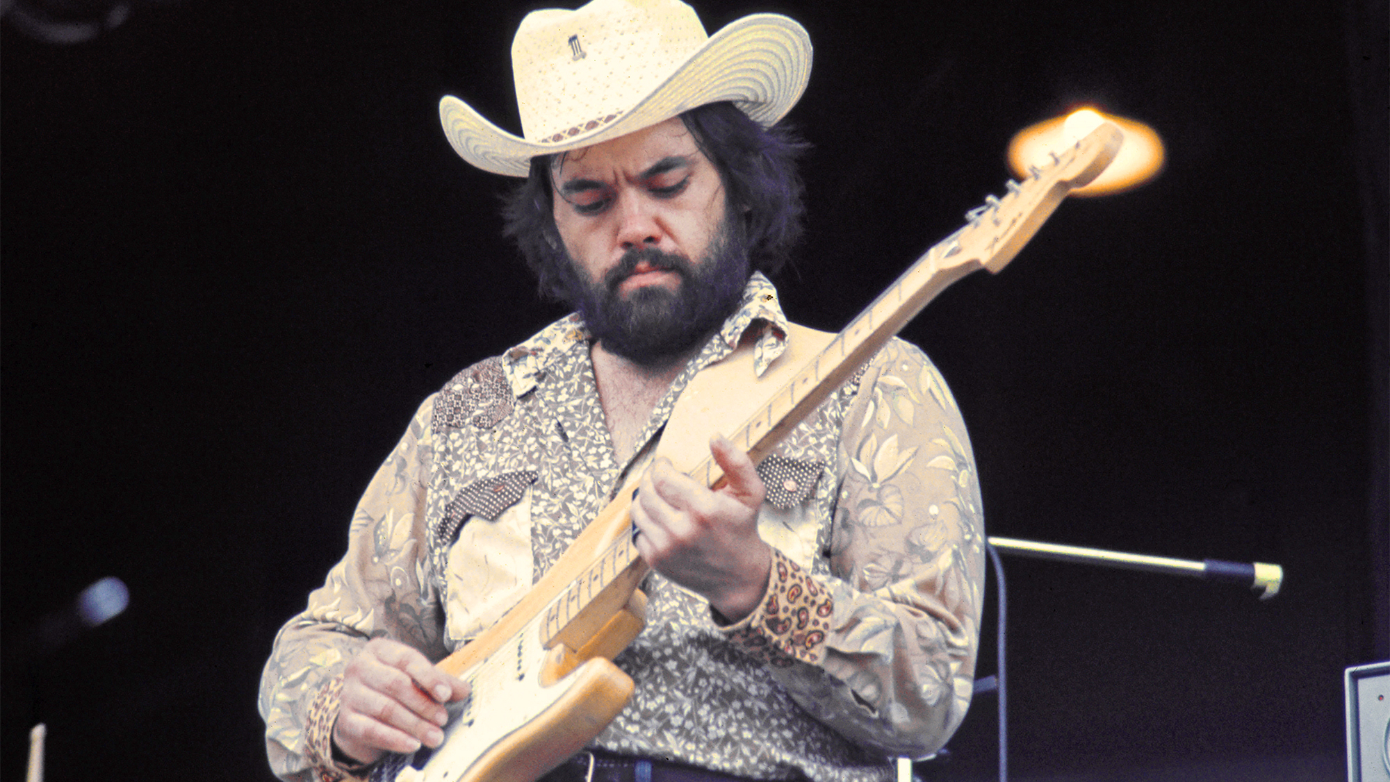 Lowell George of the American Rock group Little Feat perform at The Valley, the Charlton Athletic football ground on May 31, 1976 in London, UK.