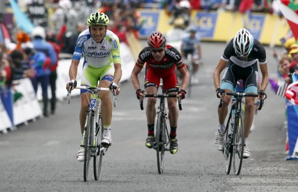 The big names sprint to the finish but Contador is struggling behind
