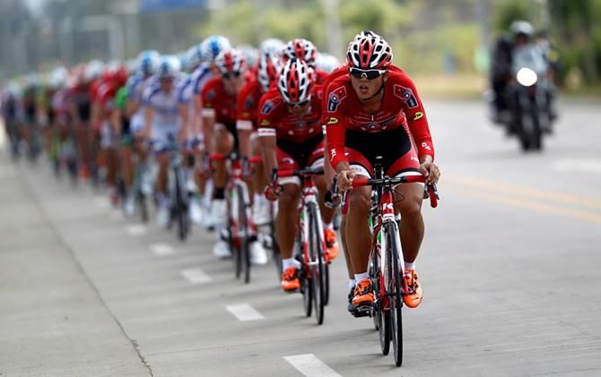 The Hong Kong team leads the chase