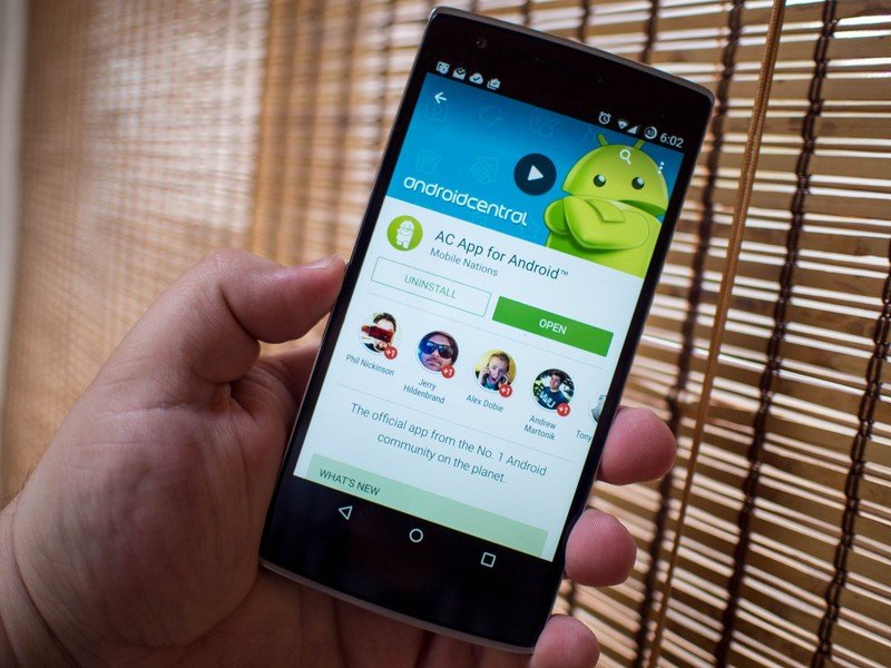 Play Store socials