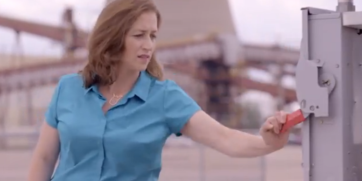 West Virginia Democrat shuts down Obama&amp;#039;s electricity in new TV ad