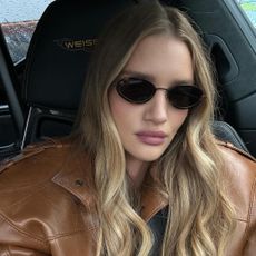 @rosiehw with dark blonde hair