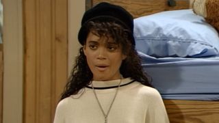 Denise Huxtable (Lisa Bonet) chats with Jaleesa Vincent on A Different World