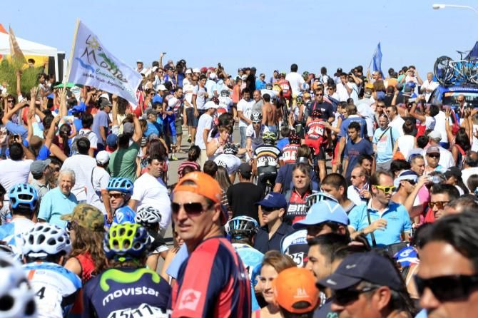 The huge crowds and the caos at the Tour de San Luis
