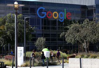 Oracle and Google go to court.