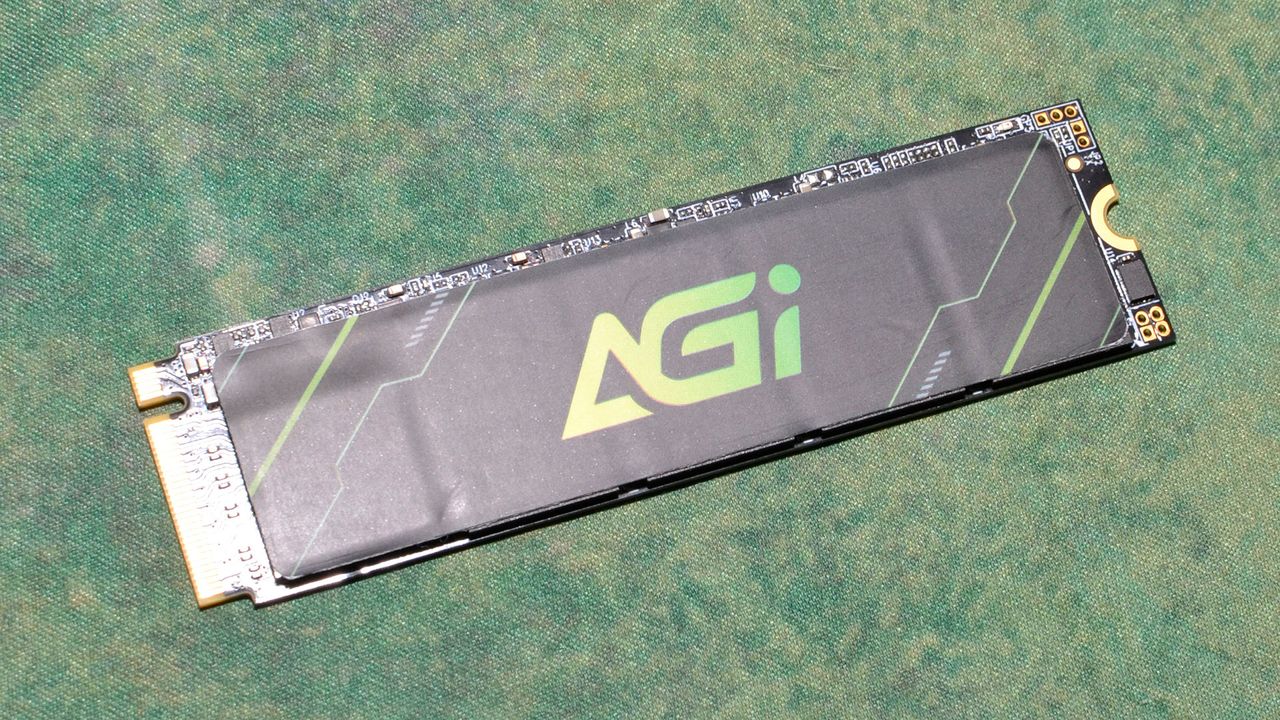 AGI AI818 2TB SSD