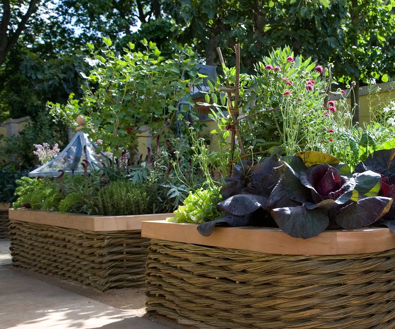 Front yard vegetable garden ideas: 10 stylish ways | Homes and Gardens