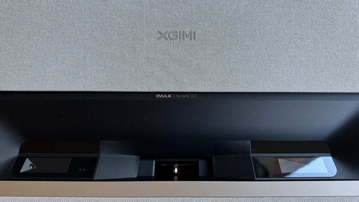 Xgimi Aura 2 review impressive UST projector picture and sound without