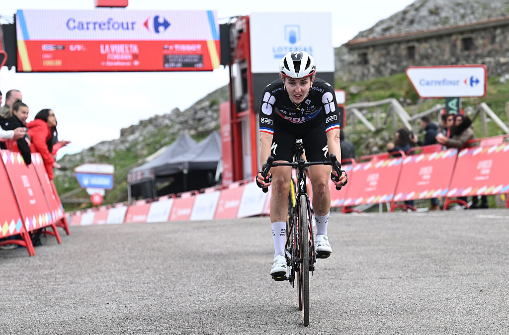 L'ANGLIRU, SPAIN - MAY 09: Juliette Berthet of France and Team FDJ United - SUEZ crosses the finish line during the 12th La Vuelta Femenina 2026, Stage 7 a 132.9km stage from Pola de Laviana to L'Angliru 1555m / #UCIWWT / on May 09, 2026 in Pola de Laviana, Spain. (Photo by Szymon Gruchalski/Getty Images)