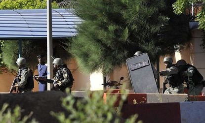 Troops outside the Radisson Blu hotel in Bamako, Mali