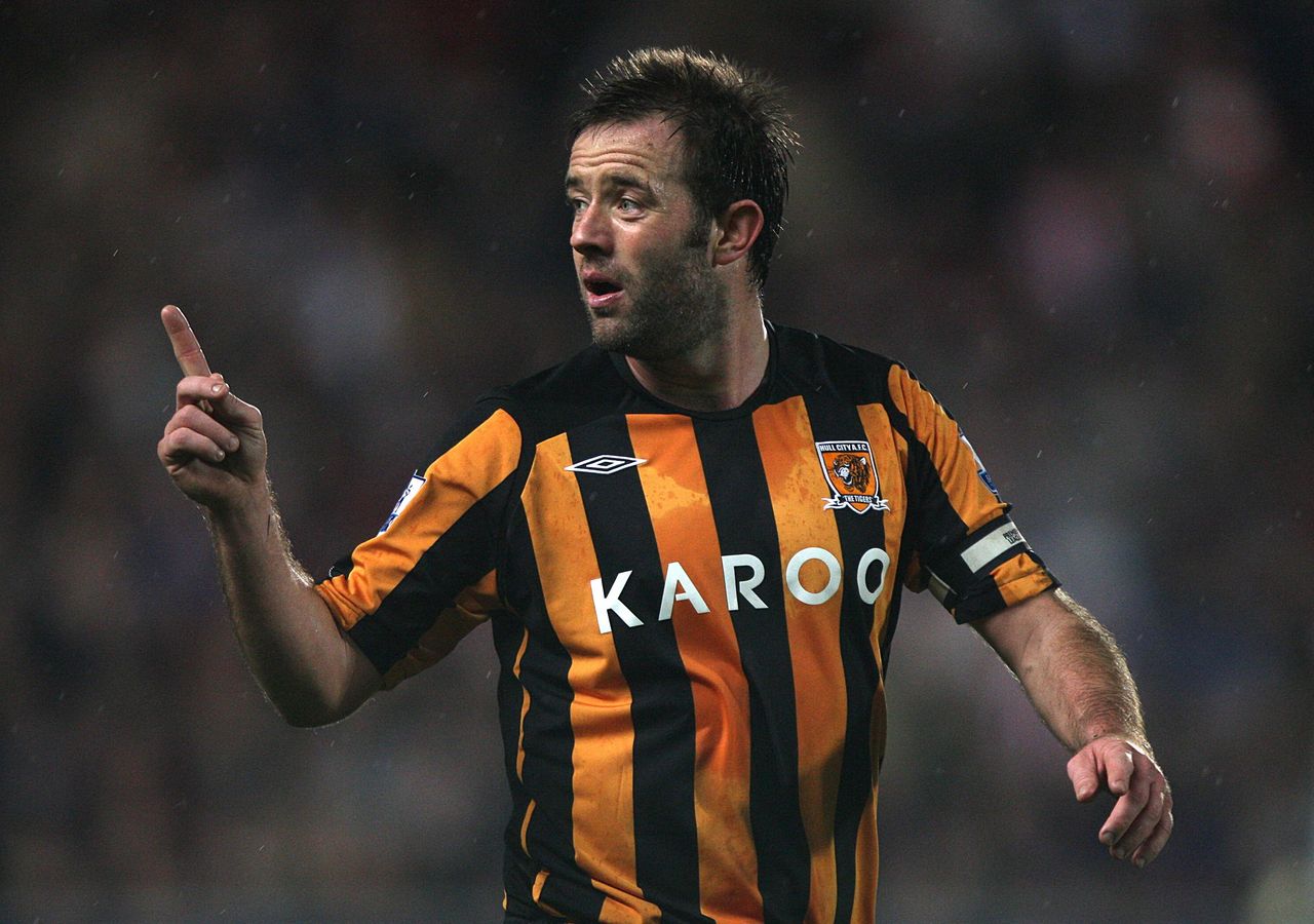 Ian Ashbee playing for Hull City in the Premier League in 2008