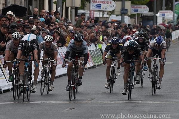 Hayman edges out Cooke at the line in Paris-Bourges