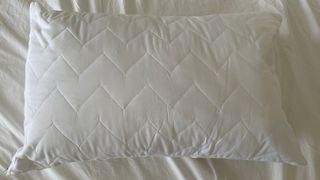 Slumberdown The Perfect Pillow quilting