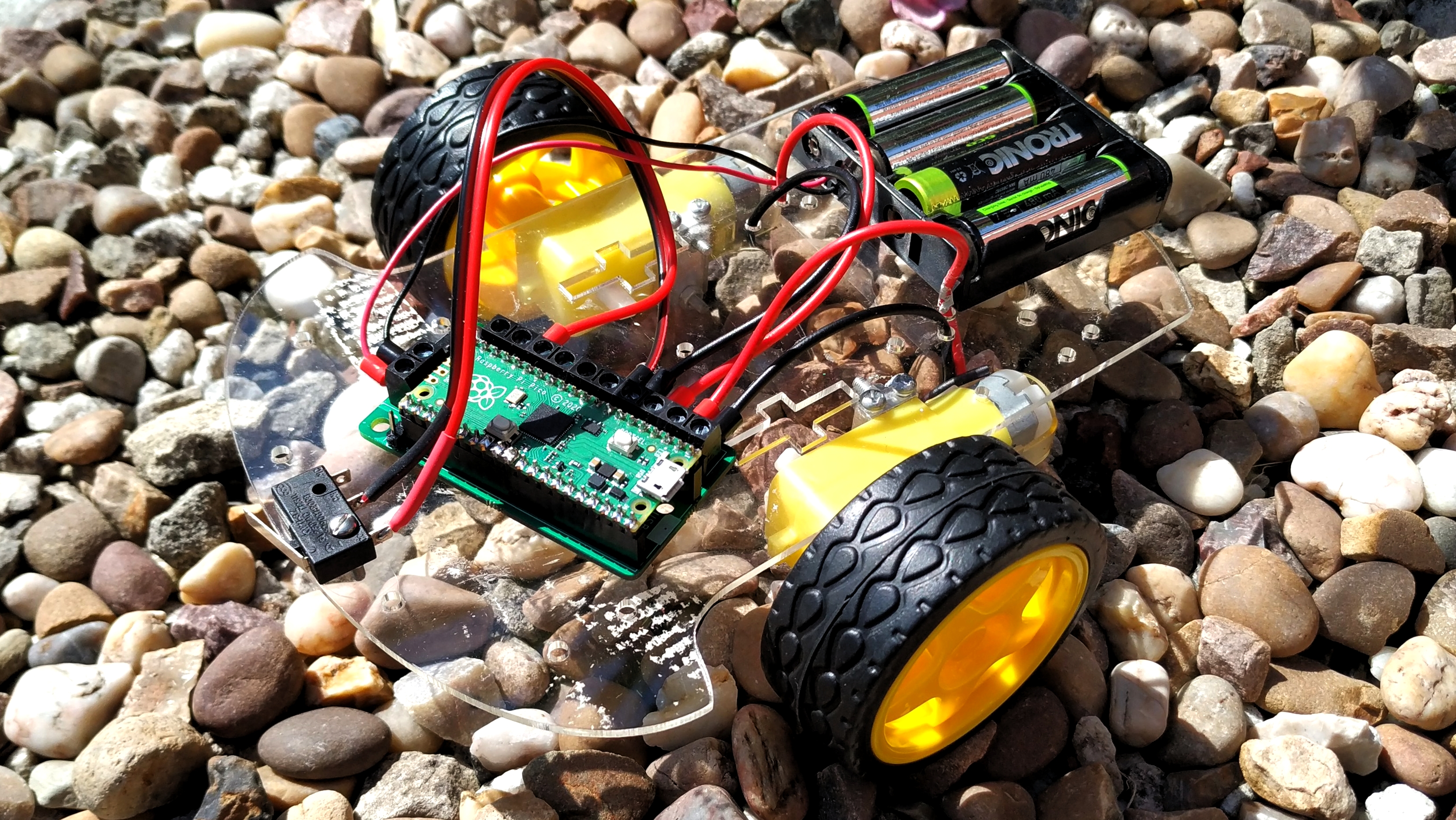 Modstand trække sig tilbage peddling How To Build A Simple Raspberry Pi Pico Robot | Tom's Hardware