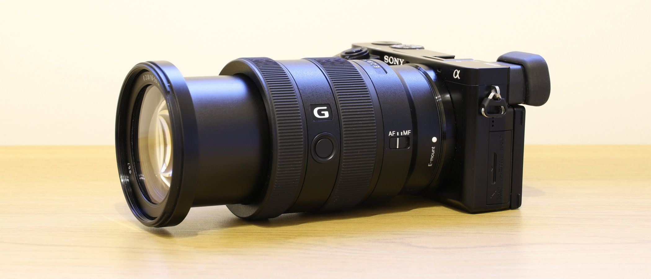 【美品】SONY SEL1655G（E 16-55mm F2.8 G） Amazon.com : Sony SEL1655G E-Mount Compact and High-Resolution APS