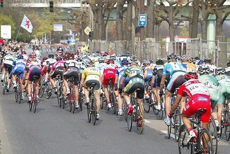 The peloton swerves
