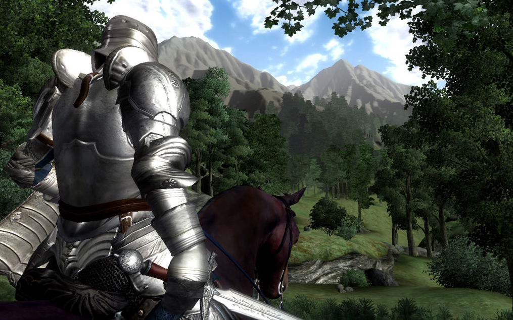 The Elder Scrolls: Oblivion'da yeşil bir ormanda bir şövalye atının üzerinde oturuyor.