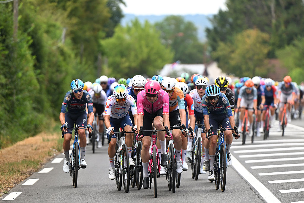 Tour de France stage 12 LIVE: Fierce battle to get into the breakaway at start of what might be last sprinter stage of the race