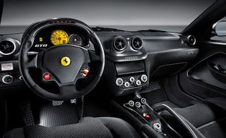 Ferrari 599 GTO: interior