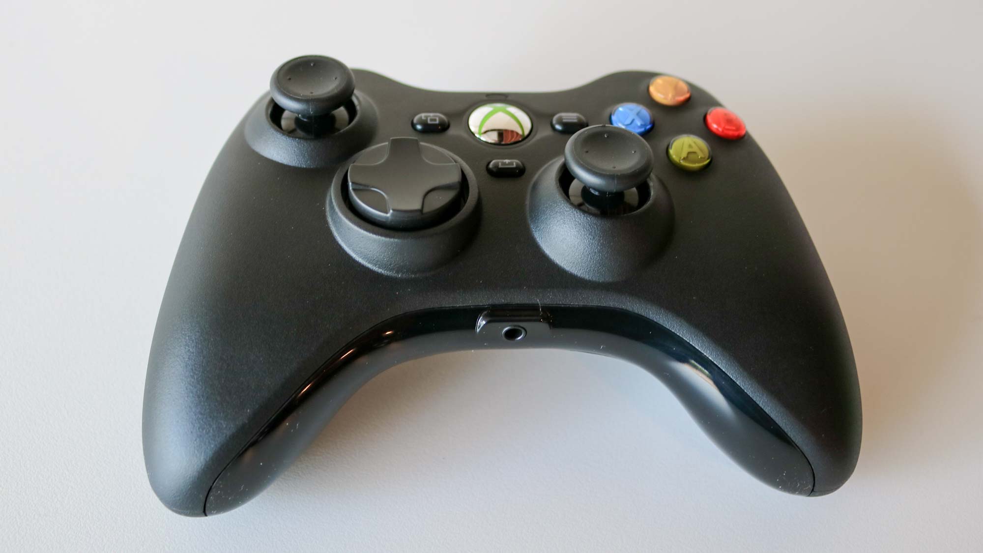 Hyperkin on X: Contrary to popular belief, the d-pad on the Xenon