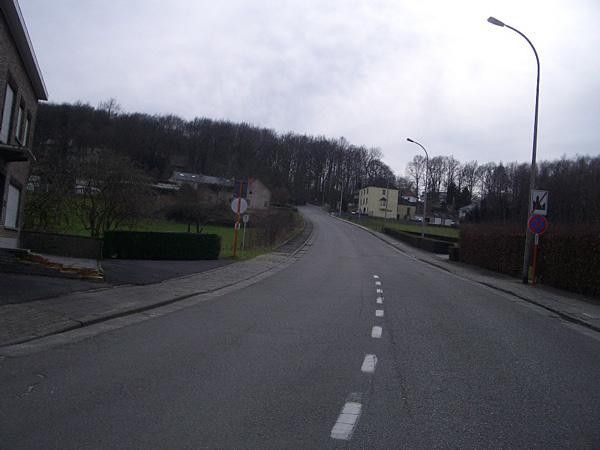 The Kluisberg looks easy enough at first it is, until it reaches that big house up there...