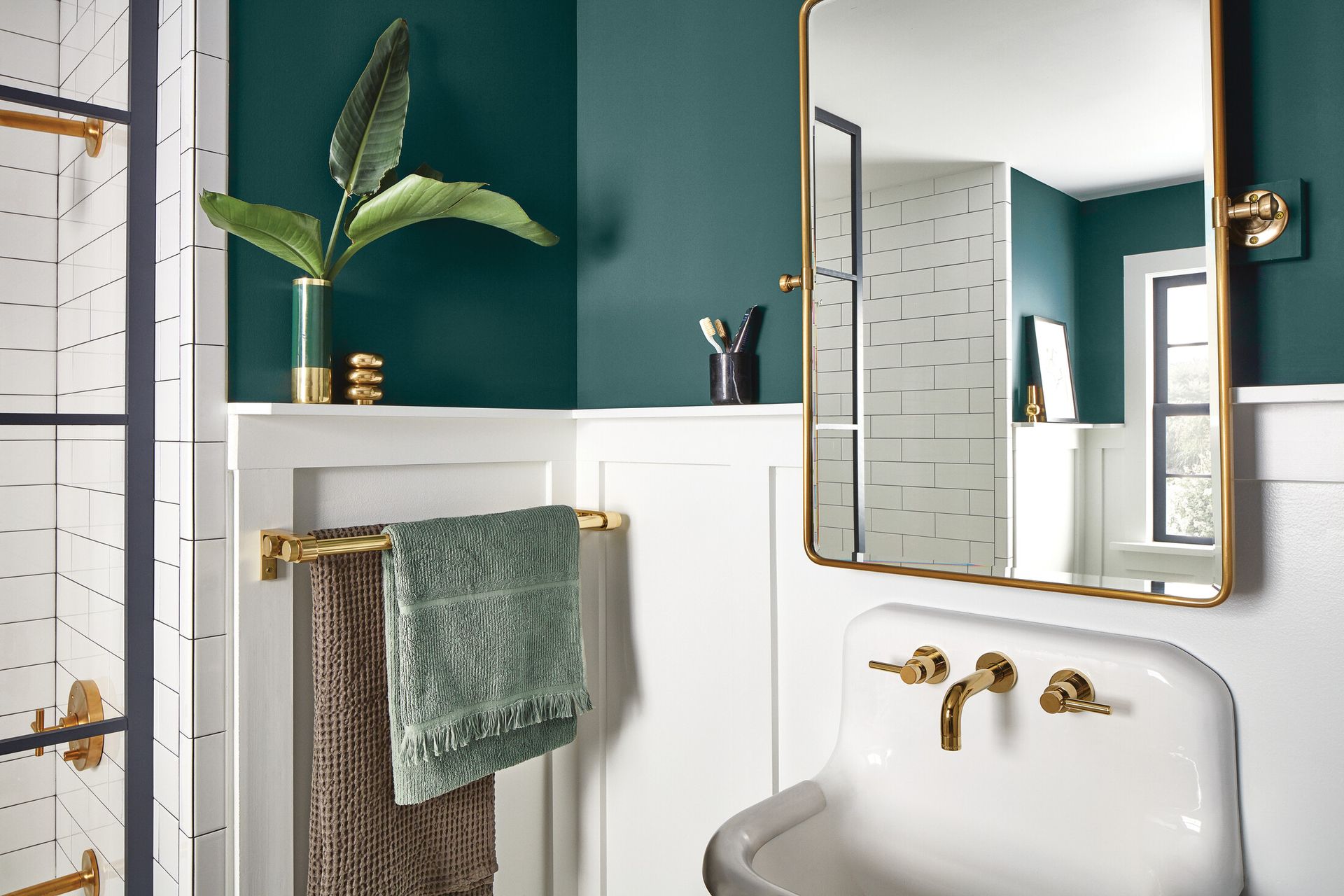 5 of the Best Sherwin Williams Paint Colors for a Bathroom | Livingetc