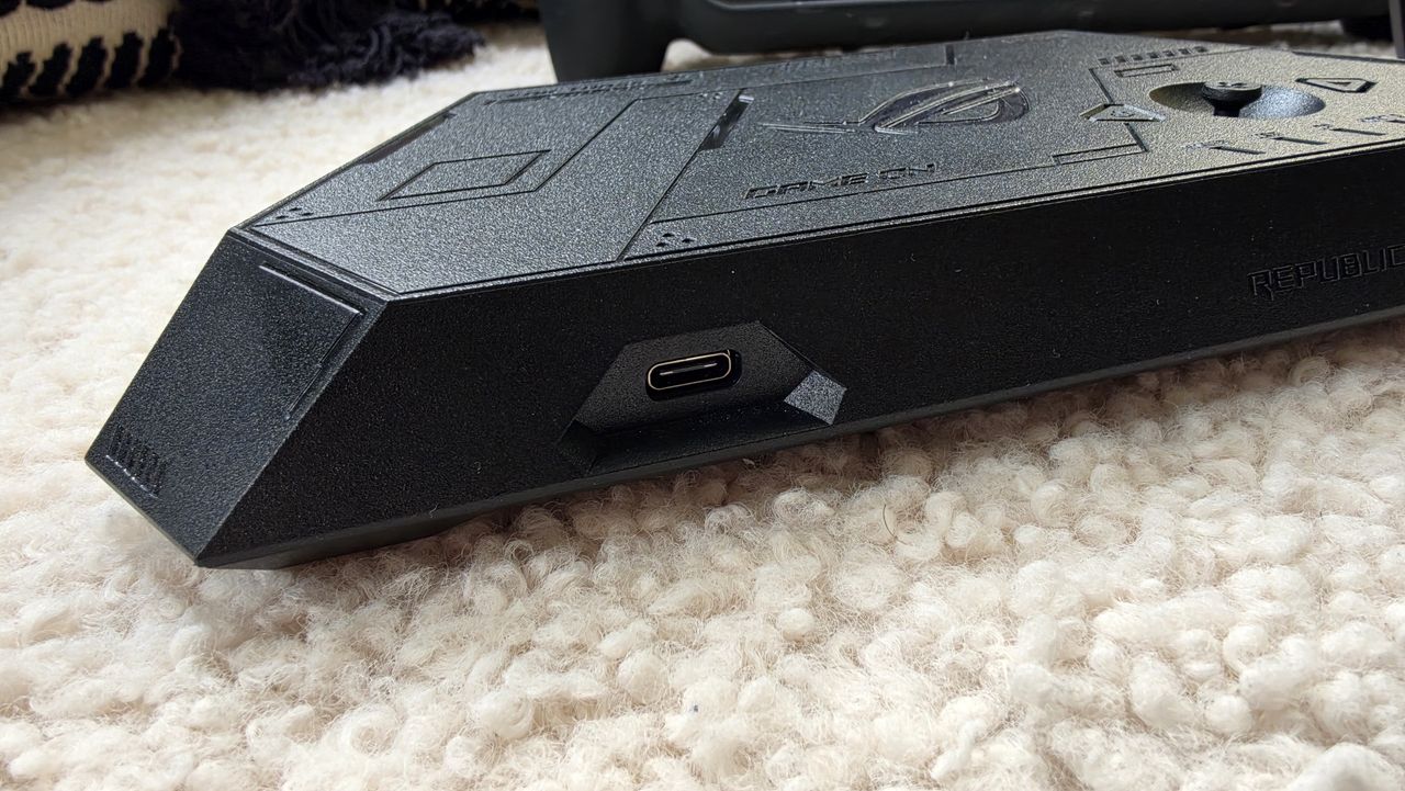 ASUS ROG XREAL R1
