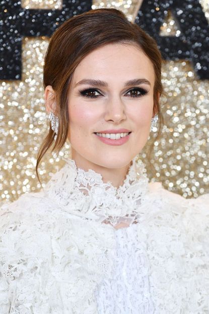 Keira Knightley's Sunkissed Brown Updo