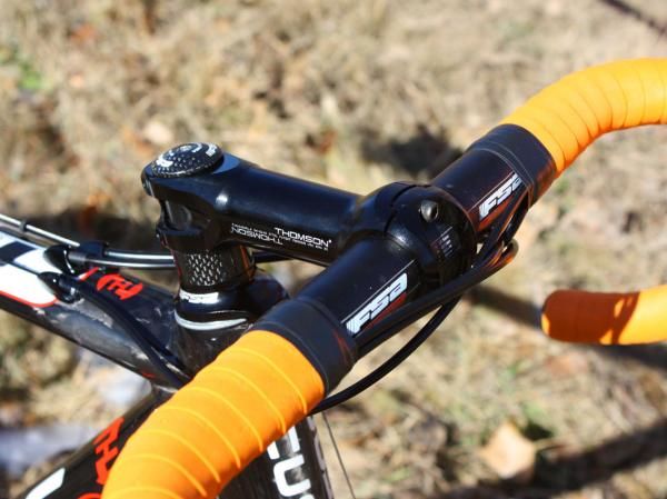 Jones plays it safe with an aluminum bar and stem.
