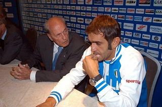 Alfredo Martini, left, with his successor Franco Ballerini at the 2005 world championships