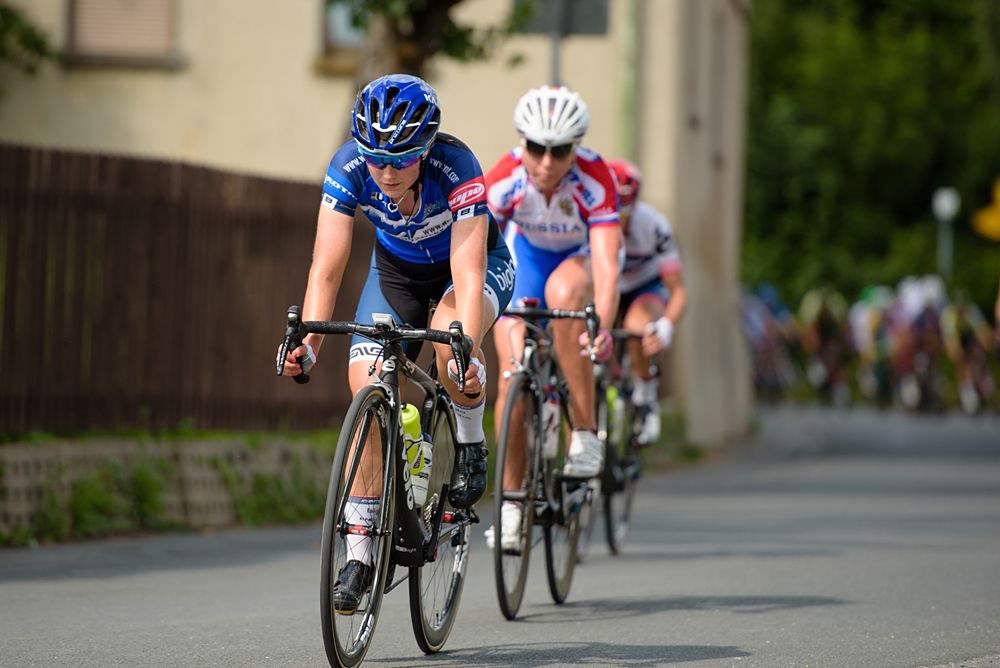 Lotta Lepist&ouml; leads the chase of at the escape of Villumsen and Elvin at Th&uuml;ringen Rundfarht 2016 - Stage 5