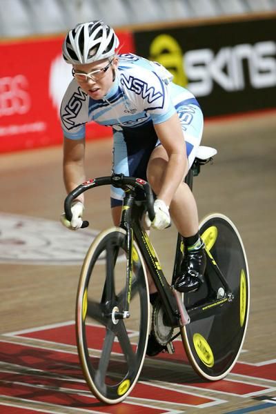 Kaarle McCulloch powers her way through the women's sprint