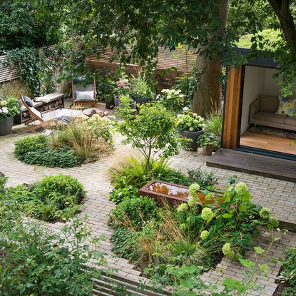 Potter around a divine urban garden makeover in north London | Ideal Home