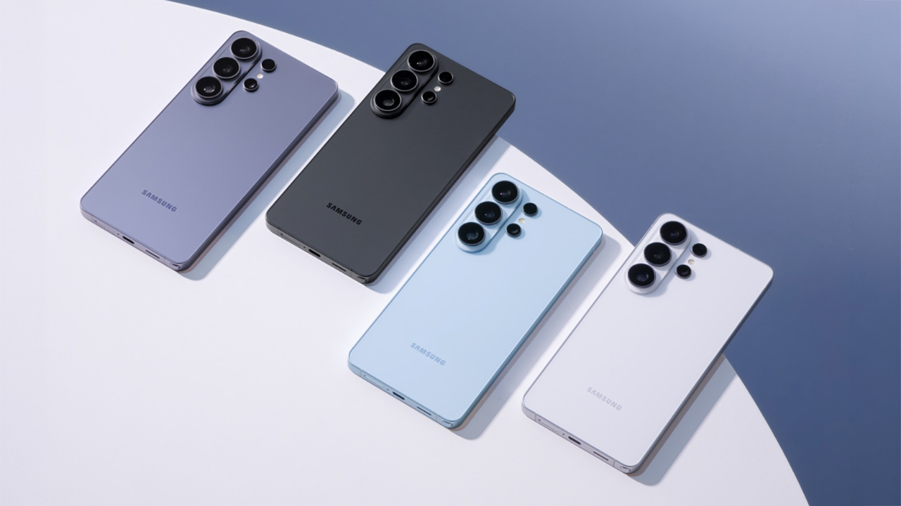 Samsung Galaxy S26 Ultra lineup on a table in multiple colours