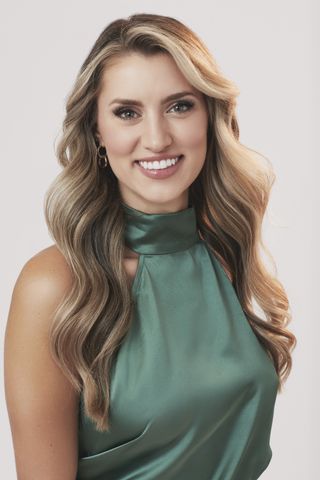 Kaity from The Bachelor season 27